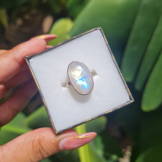 Rainbow Moonstone Gemstone Ring - Size 6