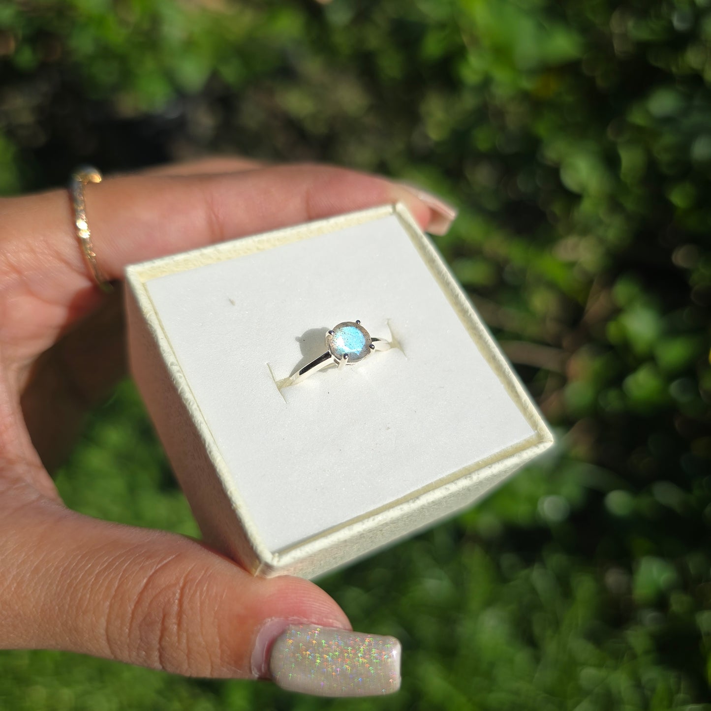 Blue Flash Labradorite Gemstone Ring - Size 6