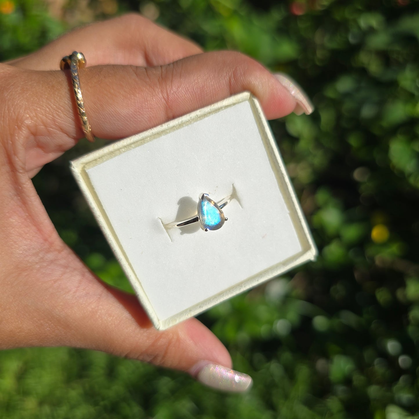 Blue Flash Labradorite Gemstone Ring - Size 7