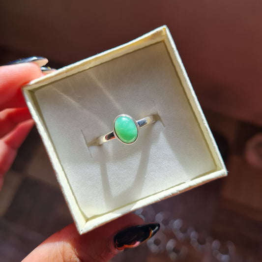 Chrysoprase Ring - Size 8