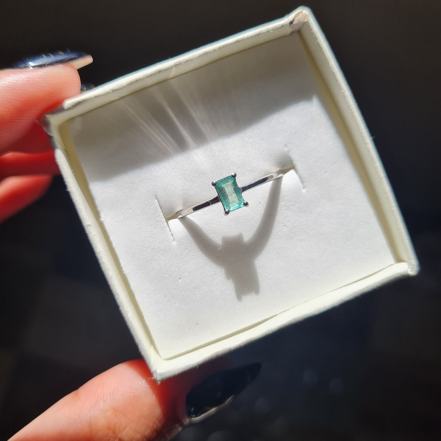Dainty Emerald Ring - Size 8
