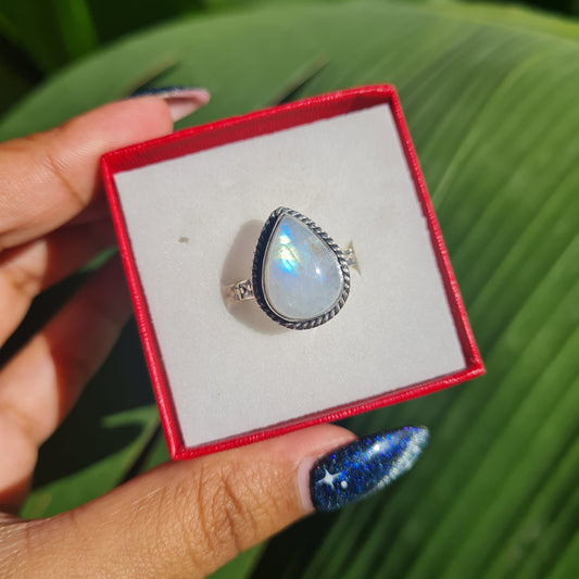 Rainbow Moonstone Gemstone Ring - Size 7