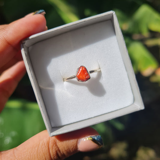 Dainty Raw Red Coral - Size 7