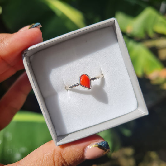 Dainty Raw Red Coral - Size 8