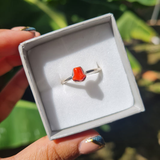 Dainty Raw Red Coral - Size 9