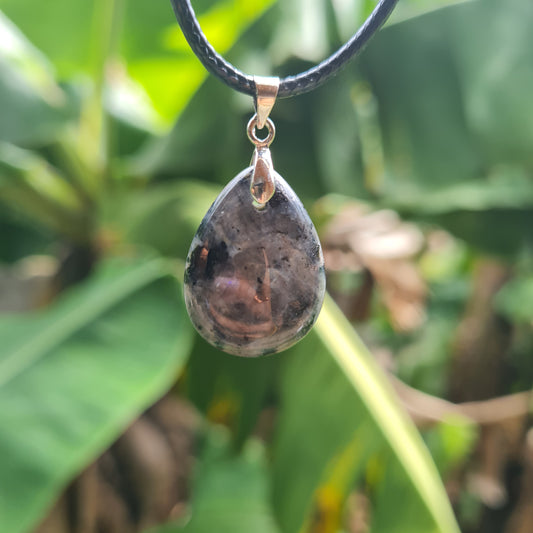 Larkivite Drop Necklace