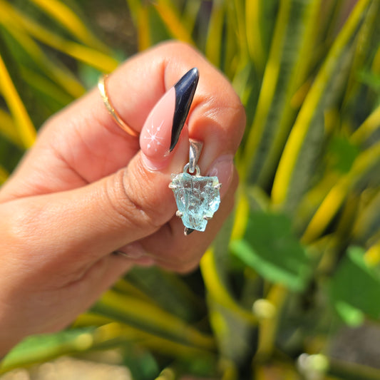 Raw Aquamarine Pendant