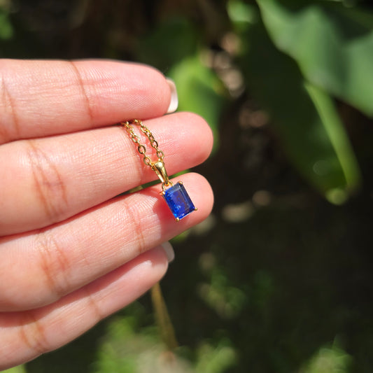 Gold Plated Blue Kyanite Pendant