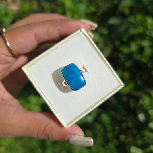 Blue Apatite Gemstone Ring - Size 8