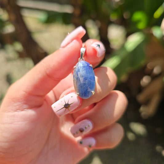 Blue Sapphire Pendant