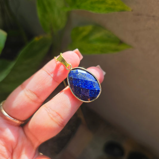 Oval Lapis Lazuli Pendant