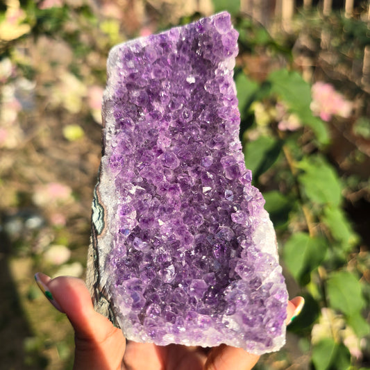 Self-Standing Amethyst Cubase Cluster No 9