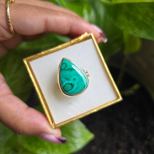 Malachite Gemstone Ring - Size 8