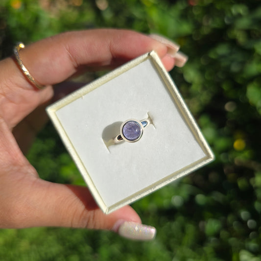Tanzanite Gemstone Ring - Size 6