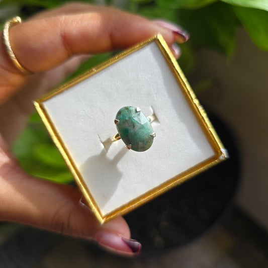 Emerald Gemstone Ring - Size 5