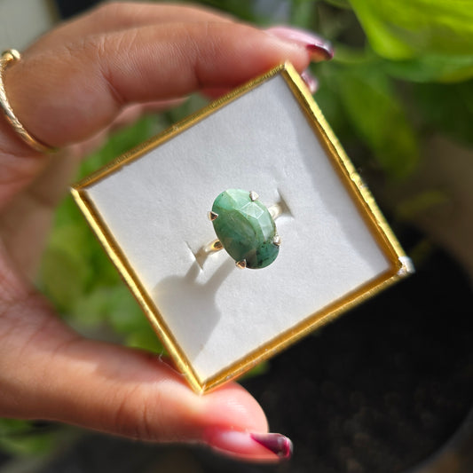 Emerald Gemstone Ring - Size 6