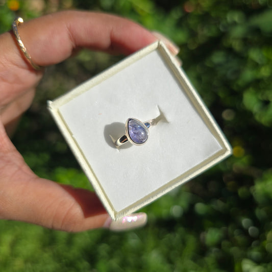 Tanzanite Gemstone Ring - Size 5