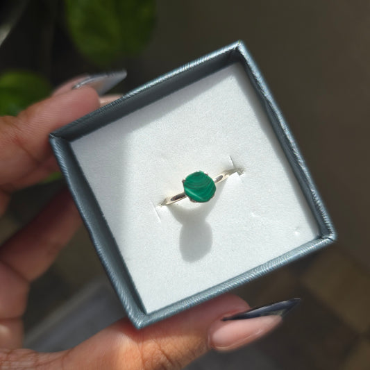 Dainty Raw Malachite Ring - Size 4