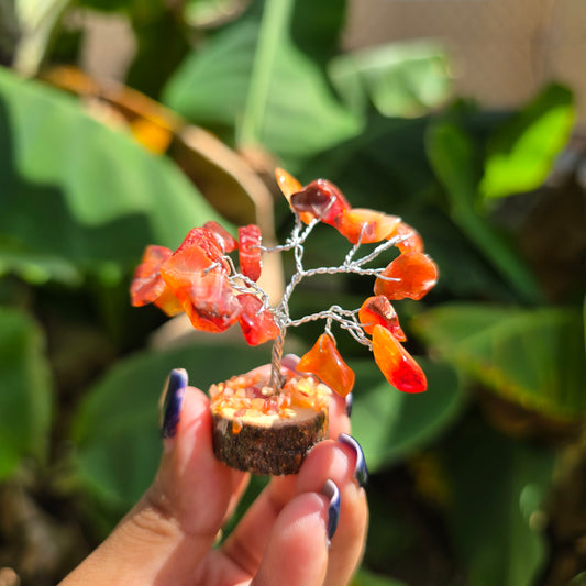 Mini Carnelian Chip Tree