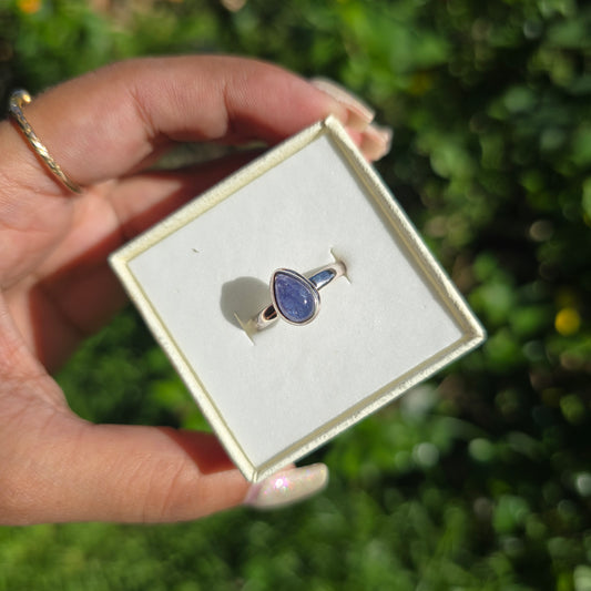 Tanzanite Gemstone Ring - Size 8
