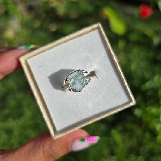 Raw Aquamarine Ring - Size 5