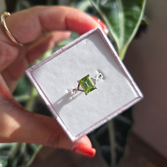 Peridot Ring - Size 8