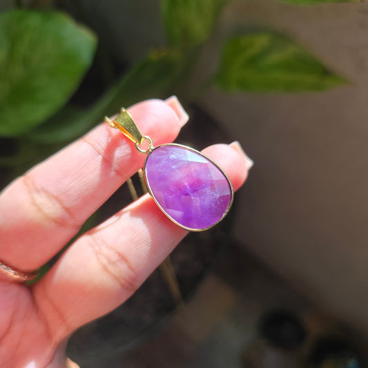 Oval Amethyst Pendant