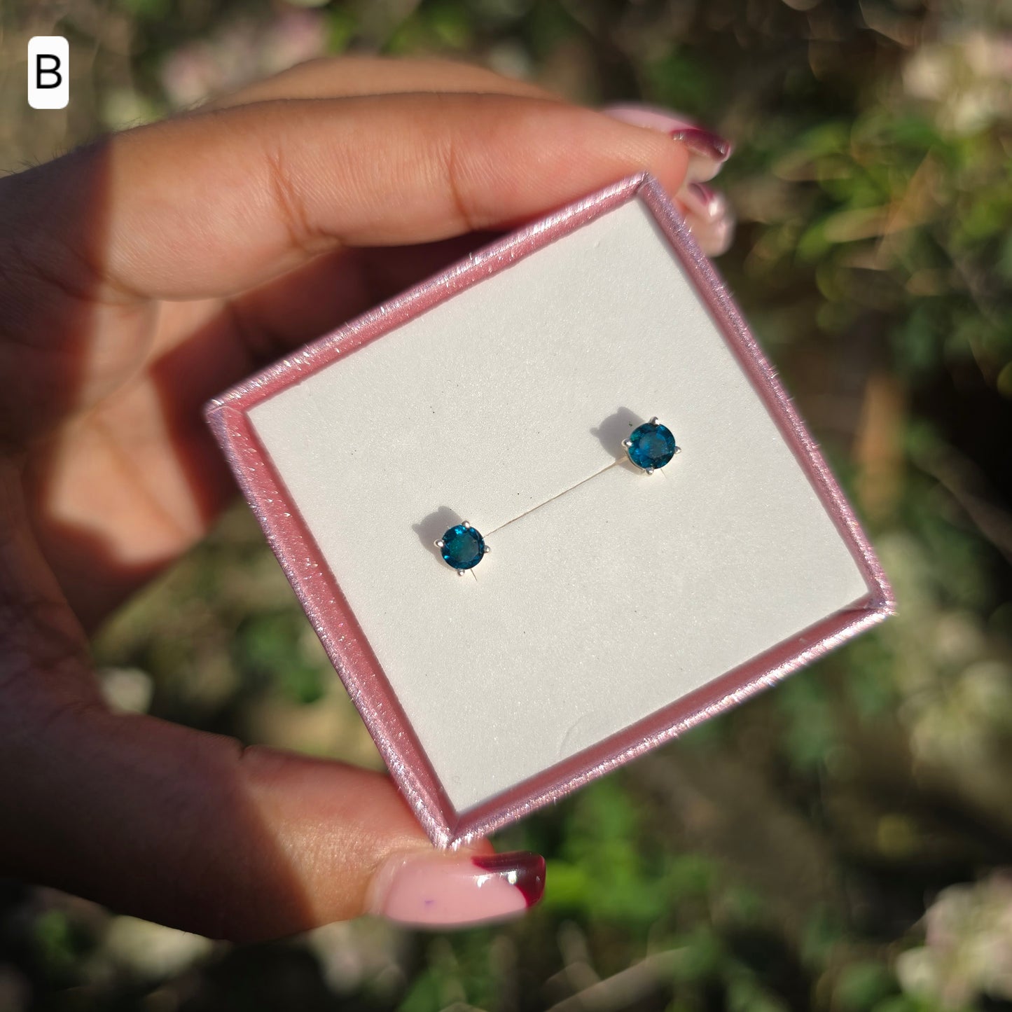 Roman Glass Stud Earring