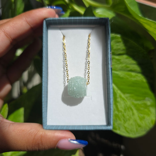 High Quality Light Nephrite-Jade Barrel Necklace